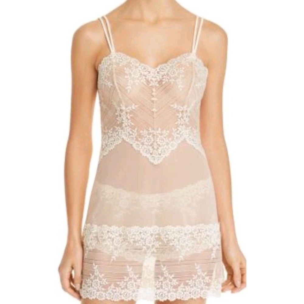 Wacoal Embrace White Sheer Lace Top Women's Size XL Long Tank Layering Coquette